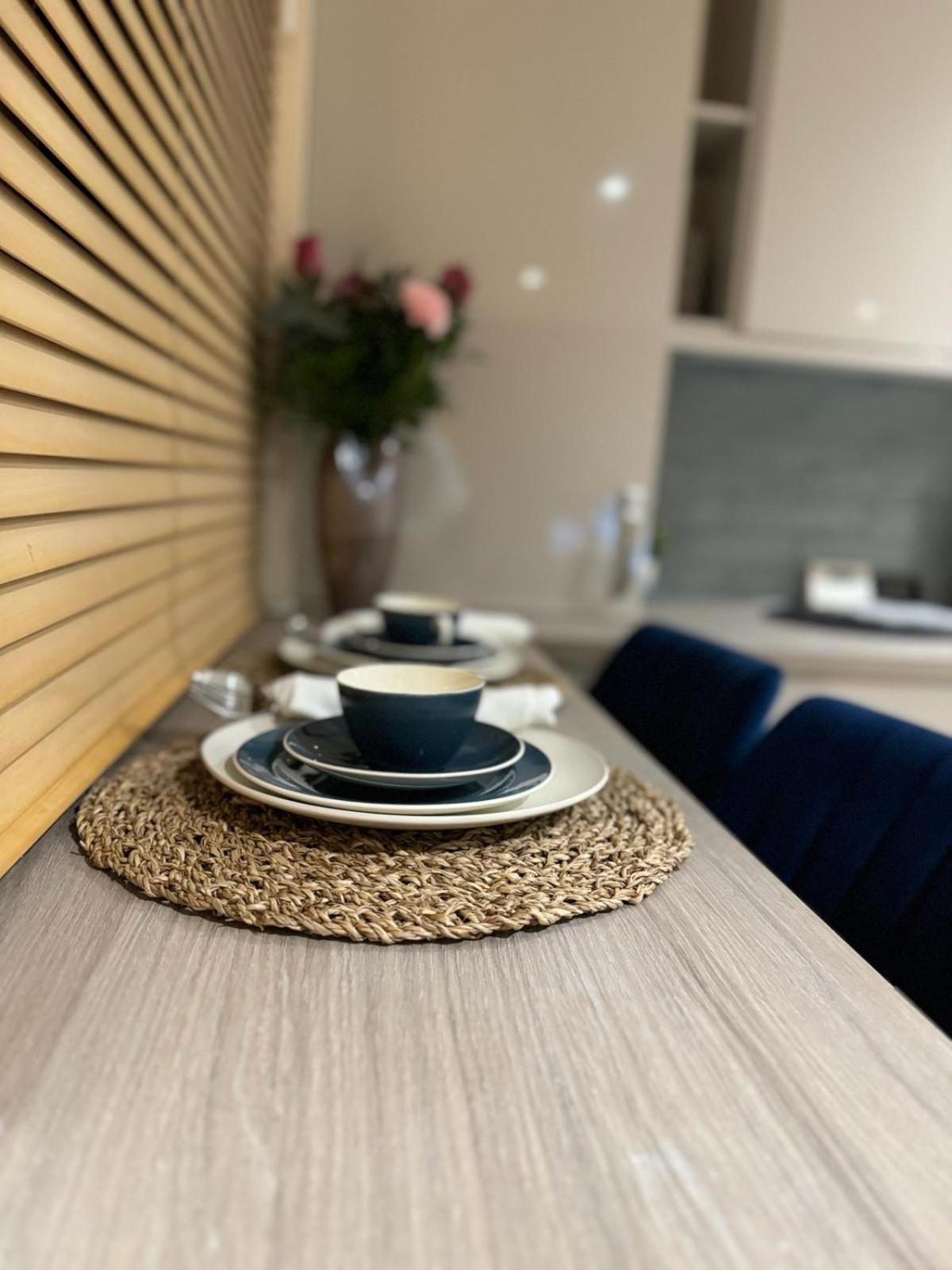 Large Cosy 2 Bedroom Ground Floor Flat In Stevenage Sg1 Sleeps 4-5 Free Parking מראה חיצוני תמונה