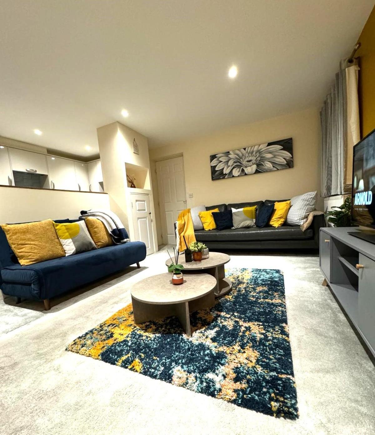 Large Cosy 2 Bedroom Ground Floor Flat In Stevenage Sg1 Sleeps 4-5 Free Parking מראה חיצוני תמונה